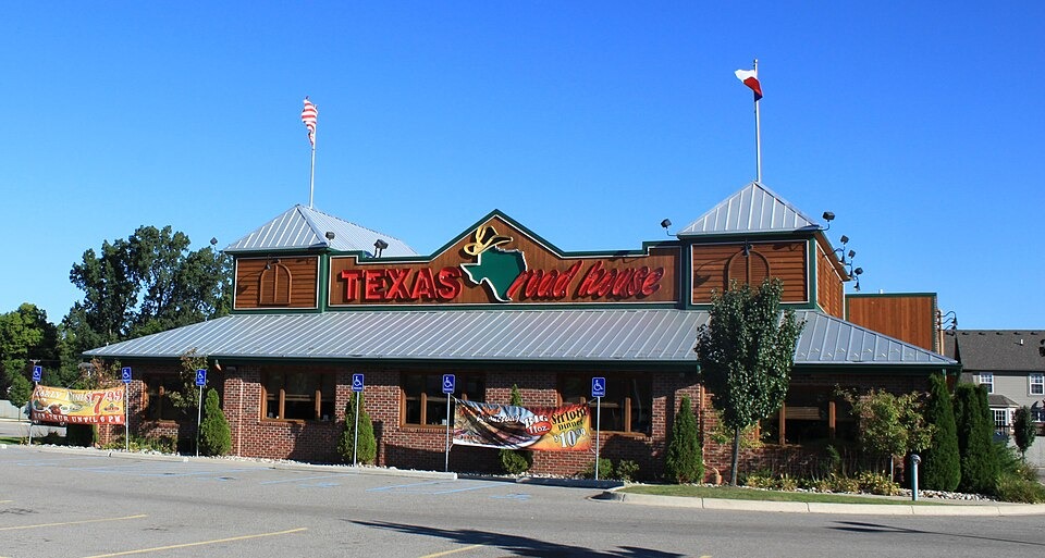 Why Everyone Loves the Texas Roadhouse Restaurant Experience